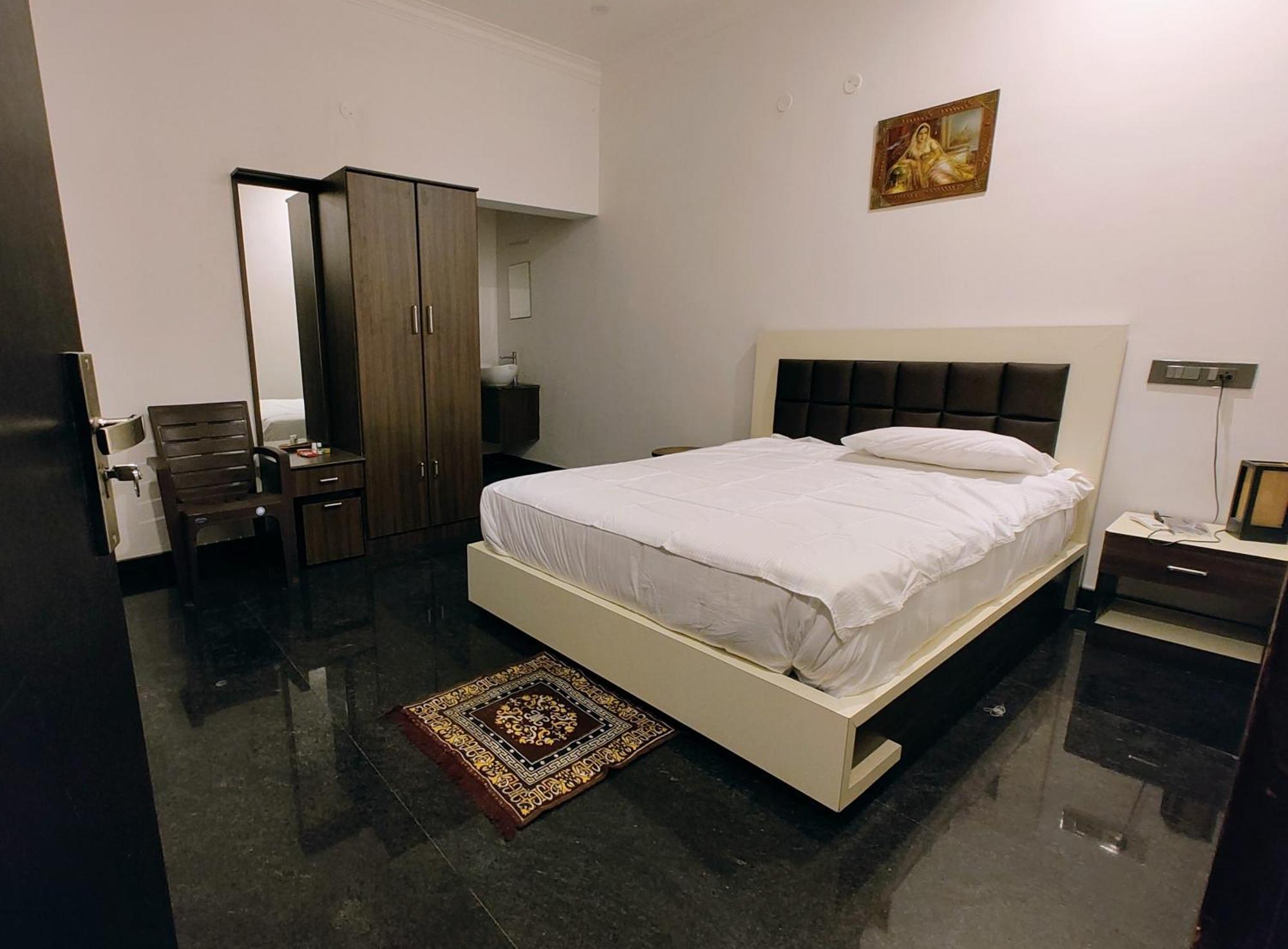 Dkv Beach View Bahur Экстерьер фото